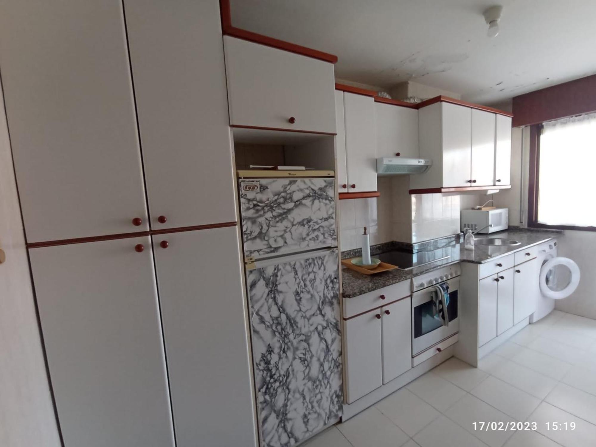 Piscina Comunitaria Y Parking En Mogro