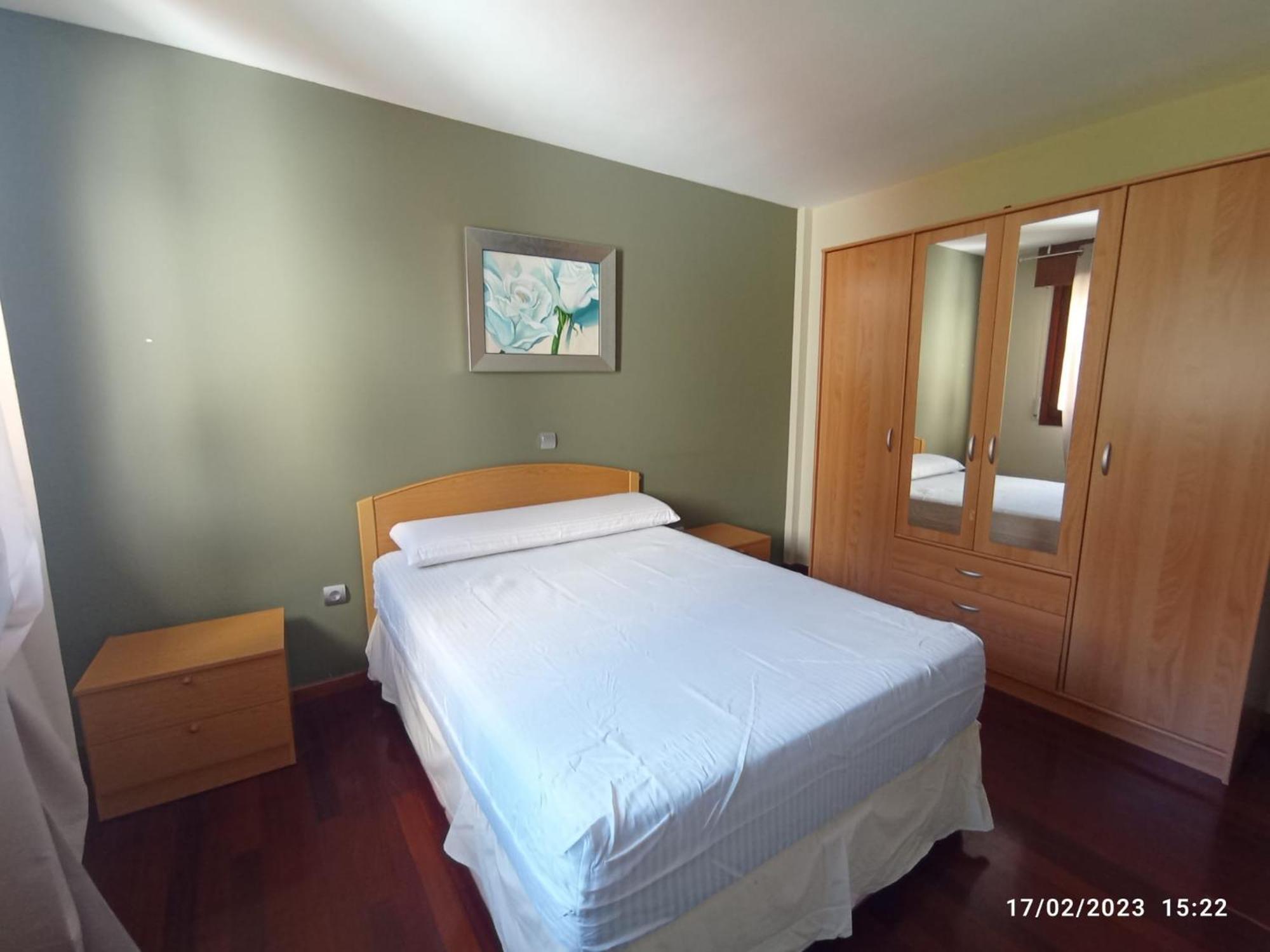Piscina Comunitaria Y Parking En * Mogro